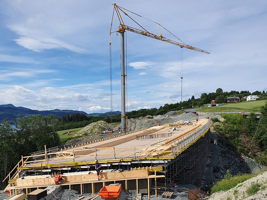 Bra bru_Foto Jakob Kalvå_Tr&oslash;ndelag fylkeskommune_20240617_100651 kopi.jpg
